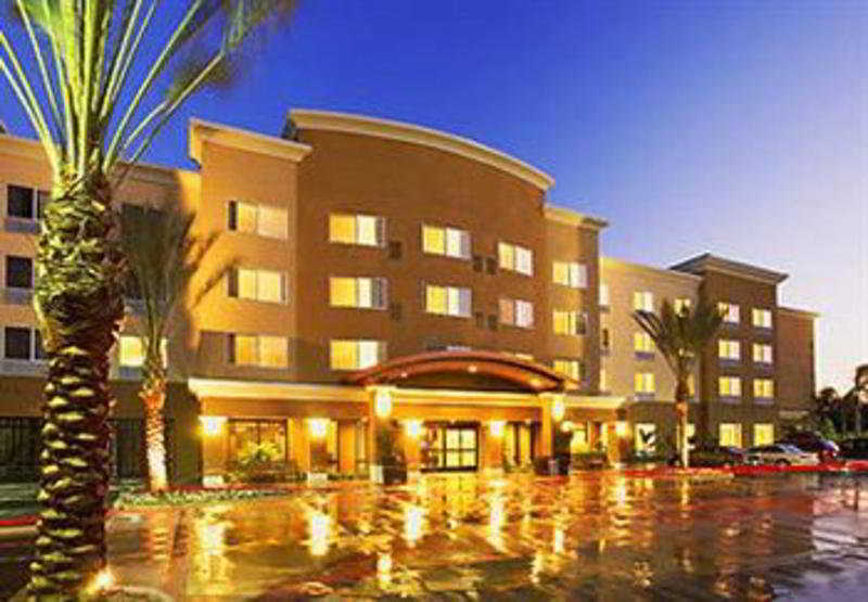 Courtyard By Marriott Anaheim Resort/Convention Center Екстер'єр фото